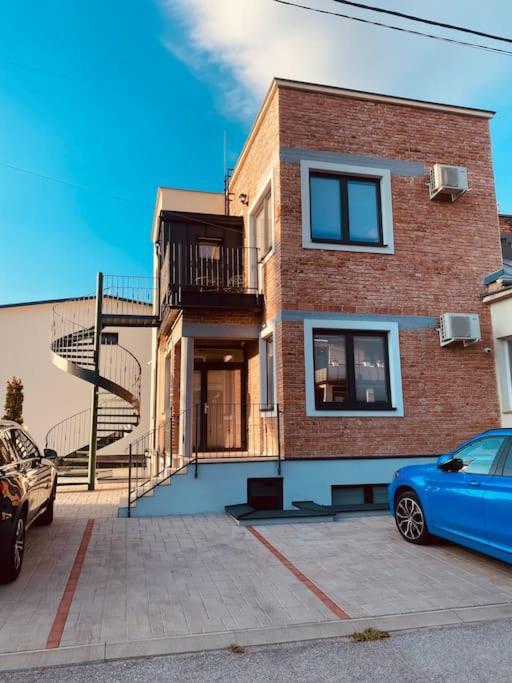 Dvojizbovy Apartman V Blizskom Centre Bardejova Esterno foto