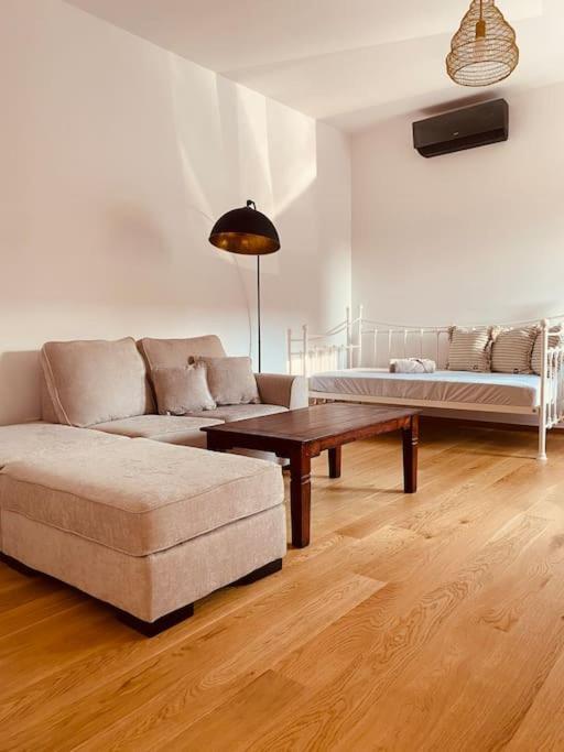 Dvojizbovy Apartman V Blizskom Centre Bardejova Esterno foto