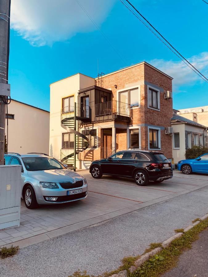 Dvojizbovy Apartman V Blizskom Centre Bardejova Esterno foto